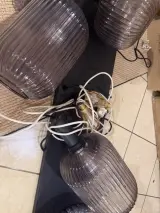 Lamp waarvan 2 bollen kapot zwart – foto 3 – kavel bij Onlineveilingmeester, Joure