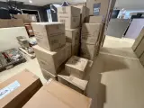 Pallet met led kaarsen 21 verschillende soorten Totaal 840 stuks met een totale verkoopwaarde van 11.101,60 Homebound – foto 2 – kavel bij Onlineveilingmeester, Joure
