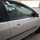 Personenauto, Ford, 1.6-16V Futura, 2006 – foto 6 – kavel bij Domeinen Roerende Zaken, Soesterberg