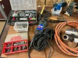 Partij bouwgereedschap en bouwmaterialen W.o. Bosch, DeWALT – foto 2 – kavel bij Onlineveilingmeester, Hoogeveen