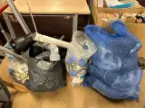 Partij PVC afvoerbuizen, hulpstukken en installatiemateriaal – kavel bij Onlineveilingmeester, Hoogeveen