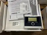 2x Draadloze verwarmingsregelaar met digitaal display Vaillant, calorMATIC 470f – kavel bij Onlineveilingmeester, Hoogeveen