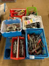 Partij handgereedschap en bouwmaterialen – kavel bij Onlineveilingmeester, Hoogeveen