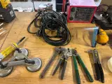 Elektrisch gereedschap, zaagmachine, acculader en diverse handgereedschappen W.o. Makita, Stanley, FERM – foto 2 – kavel bij Onlineveilingmeester, Hoogeveen