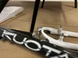 2x Fietsframe Kuota, InterSense – foto 3 – kavel bij Onlineveilingmeester, Hoogeveen