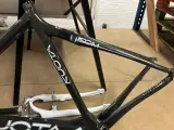 2x Fietsframe Kuota, InterSense – foto 4 – kavel bij Onlineveilingmeester, Hoogeveen