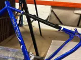 2x Fietsframe Kuota, InterSense – foto 7 – kavel bij Onlineveilingmeester, Hoogeveen