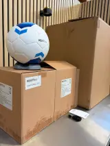 8x Slimme voetbal met bewegingssensoren maat 5 met oplader en kabel, INSAIT JOY – foto 8 – kavel bij Onlineveilingmeester, Hoogeveen