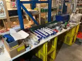 Partij diverse sportartikelen, gereedschappen en bouwmaterialen – kavel bij Onlineveilingmeester, Hoogeveen