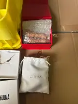 31x Sieraden en accessoires W.o. MYKA, Joöli's, Addà Gems, Guess, Oak & Luna – foto 6 – kavel bij Onlineveilingmeester, Hoogeveen