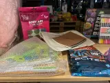 8x Inhoud stellingvak w.o. speelgoed, gezelschapsspellen, hobbyartikelen W.o. Tonies, kikkerland, Ravensburger – foto 15 – kavel bij Onlineveilingmeester, Hoogeveen