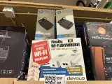 Partij elektronica w.o. HP laptopladers, Devolo WiFi-adapters en diverse projectoren – foto 3 – kavel bij Onlineveilingmeester, Hoogeveen