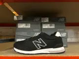 4x Schoenen New Balance, zwart – kavel bij Onlineveilingmeester, Hoogeveen