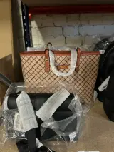9x Calvin Klein tas, 2x diverse tassen – foto 2 – kavel bij Onlineveilingmeester, Hoogeveen