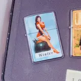 Zippo 1996 Pinup Girls Aansteker collectie – foto 3 – kavel bij Onlineveilingmeester