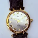 Givenchy Paris Griffe goldplated dameshorloge – foto 2 – kavel bij Onlineveilingmeester