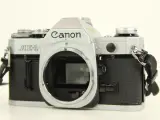 Canon AE-1 spiegelreflexcamera met lenzen en toebehoren – foto 4 – kavel bij De Kringwinkel, Antwerpen