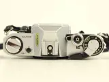 Canon AE-1 spiegelreflexcamera met lenzen en toebehoren – foto 6 – kavel bij De Kringwinkel, Antwerpen
