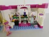 LEGO Friends - uitgebreide bouwset met gebouwen en accessoires – foto 10 – kavel bij De Kringwinkel, Heverlee