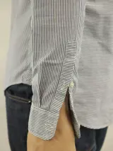 Burberry Brit getailleerd herenoverhemd met fijne blauw-witte streepjes – foto 5 – kavel bij De Kringwinkel, Antwerpen