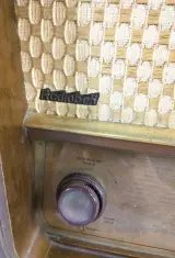Radiobell RB 422 buizenradio – jaren 50 – houten kast – foto 2 – kavel bij De Kringwinkel, Turnhout