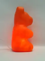 Vintage HEICO Gummibeer Lamp - Oranje Zittende Beer – foto 3 – kavel bij De Kringwinkel, Gent