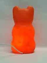 Vintage HEICO Gummibeer Lamp - Oranje Zittende Beer – foto 4 – kavel bij De Kringwinkel, Gent