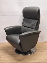 Relaxfauteuil in antracietgrijs leder met glanzende metalen schotelvoet - Hukla Duitsland – foto 3 – kavel bij De Kringwinkel, Gent