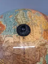 Vintage Scan-Globe A/S Verlichte wereldbol - Denemarken 1992 - Plexiglas voet – foto 6 – kavel bij De Kringwinkel, Gent