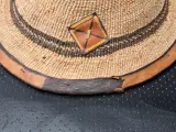 Authentieke handgemaakte Fulani herdershoed uit Mali West-Afrika – foto 3 – kavel bij De Kringwinkel, Gent