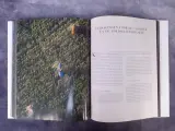 Boek: De Aarde vanuit de hemel – foto 5 – kavel bij De Kringwinkel, Gent