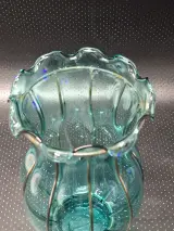 Vintage turquoise glazen vaas in Murano-stijl met metalen frame – foto 6 – kavel bij De Kringwinkel, Gent