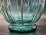 Vintage turquoise glazen vaas in Murano-stijl met metalen frame – foto 10 – kavel bij De Kringwinkel, Gent