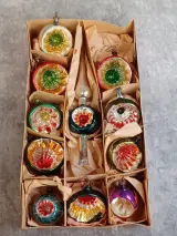 Vintage glazen kerstballen en piek met reflectors – kavel bij De Kringwinkel, Gent