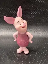 Kavel van 14 vintage Disney, Pixar, DreamWorks en Teletubbies figuren in de vorm van badverzorgingsflessen – foto 13 – kavel bij De Kringwinkel, Gent