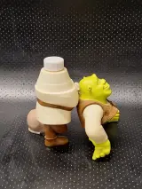 Kavel van 14 vintage Disney, Pixar, DreamWorks en Teletubbies figuren in de vorm van badverzorgingsflessen – foto 5 – kavel bij De Kringwinkel, Gent