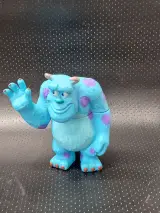 Kavel van 14 vintage Disney, Pixar, DreamWorks en Teletubbies figuren in de vorm van badverzorgingsflessen – foto 9 – kavel bij De Kringwinkel, Gent