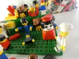 Grote Kavel Vintage LEGO Trein & Stad (Jaren '70/'80) – Met Blauwe Rails – foto 21 – kavel bij De Kringwinkel, Heverlee