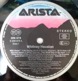 Vinyl: Whitney Houston - Whitney Houston – foto 3 – kavel bij De Kringwinkel, Gent