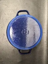 Staub La Cocotte gietijzeren braadpan, diameter 26 cm in donkerblauw – foto 10 – kavel bij De Kringwinkel, Gent