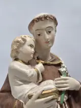 Religieus beeld van Sint-Antonius van Padua met kindje Jezus onder glazen stolp – foto 14 – kavel bij De Kringwinkel, Gent