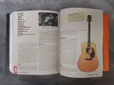 Boek: Bob Dylan Compleet - Het Verhaal Van De 492 Songs – foto 6 – kavel bij De Kringwinkel, Gent