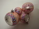 Lot 3 Kerstballen Roze – foto 3 – kavel bij De Kringwinkel, Herzele
