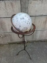 Decoratieve wereldbol op metalen standaard – foto 5 – kavel bij De Kringwinkel, Oudenaarde