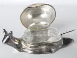Set van 2 vintage slakvormige botervlootjes – foto 3 – kavel bij De Kringwinkel, Heverlee