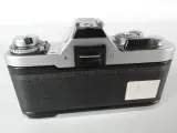 Canon AV-1 analoge spiegelreflexcamera met zoomlens – foto 4 – kavel bij De Kringwinkel, Heverlee