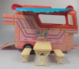 Barbie Paarden Trailer Camper in originele doos – foto 6 – kavel bij De Kringwinkel, Sint-Niklaas