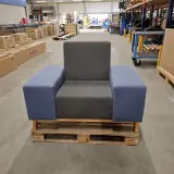 Tweekleurige fauteuil, Schaffenburg, Blauw / Grijs – kavel bij Onlineveilingmeester, Groningen