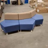 Modulaire zigzag-poef/bank, Ejot, Blauw / Taupe – kavel bij Onlineveilingmeester, Groningen