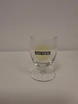 Set van Ricard likeurglazen met karaf en serveerschaaltje – foto 3 – kavel bij De Kringwinkel, Ronse